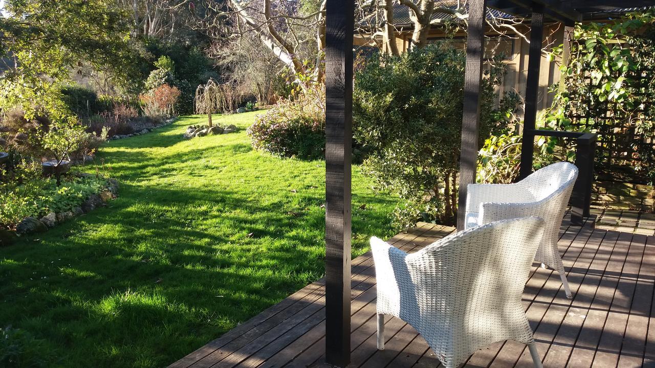 Gasthaus Idyllic Country Garden Manakau Exterior foto