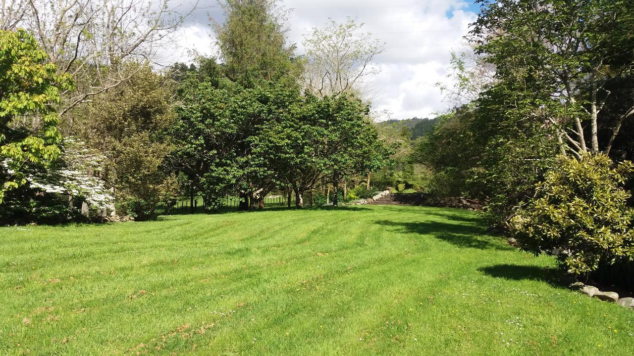 Gasthaus Idyllic Country Garden Manakau Exterior foto