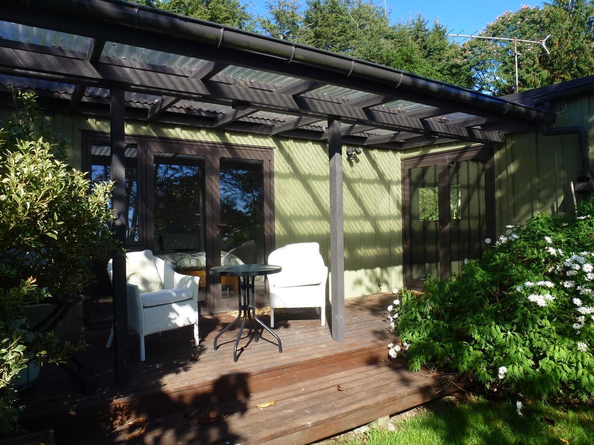 Gasthaus Idyllic Country Garden Manakau Exterior foto